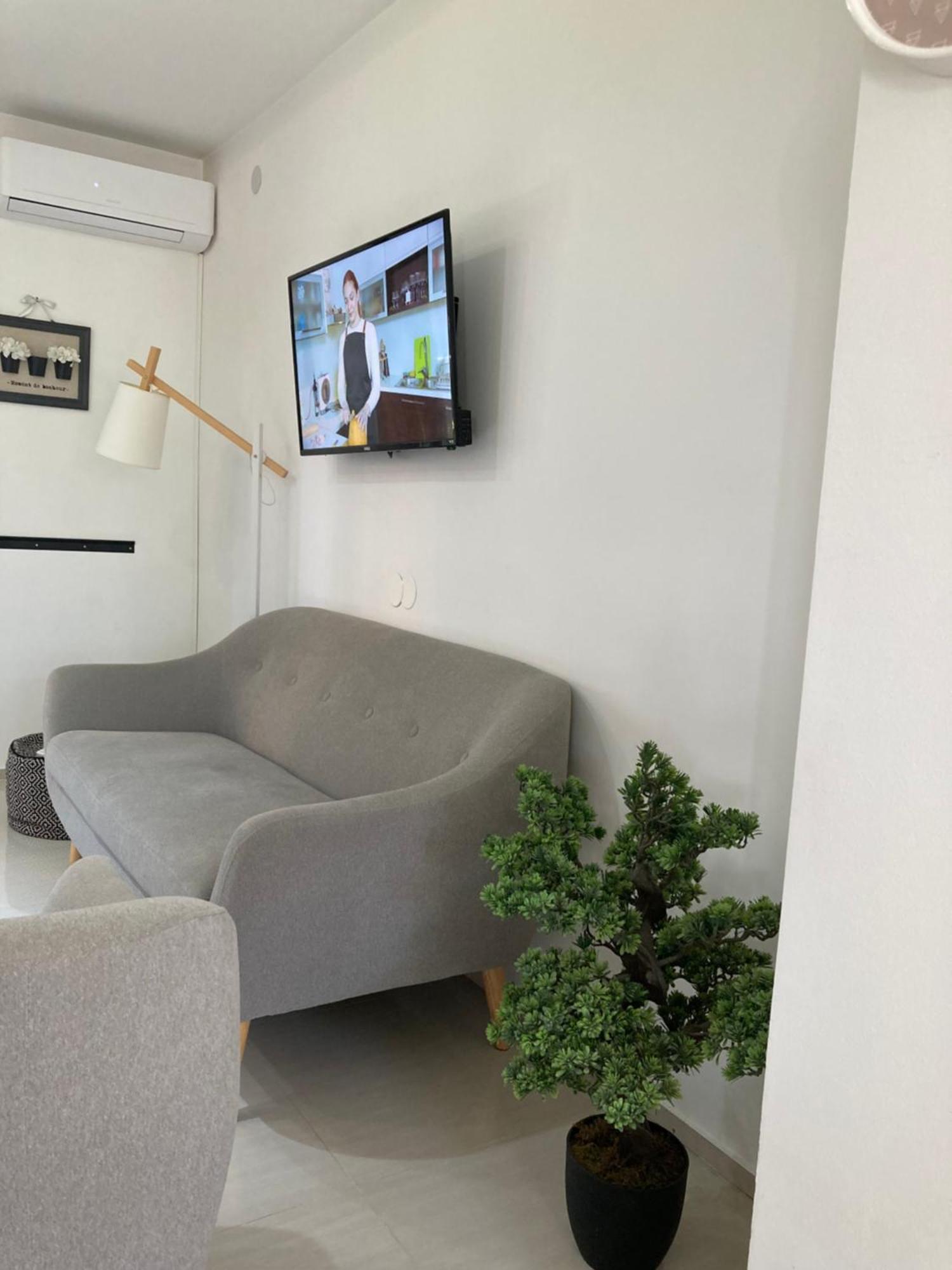 Apartman Sonas With Free Private Parking Karlovac Eksteriør billede