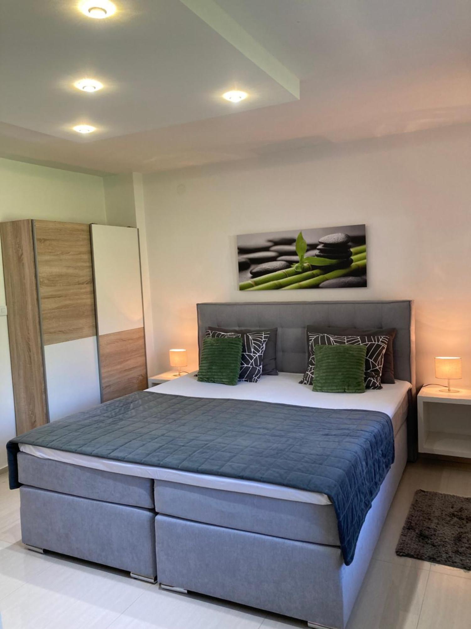Apartman Sonas With Free Private Parking Karlovac Eksteriør billede